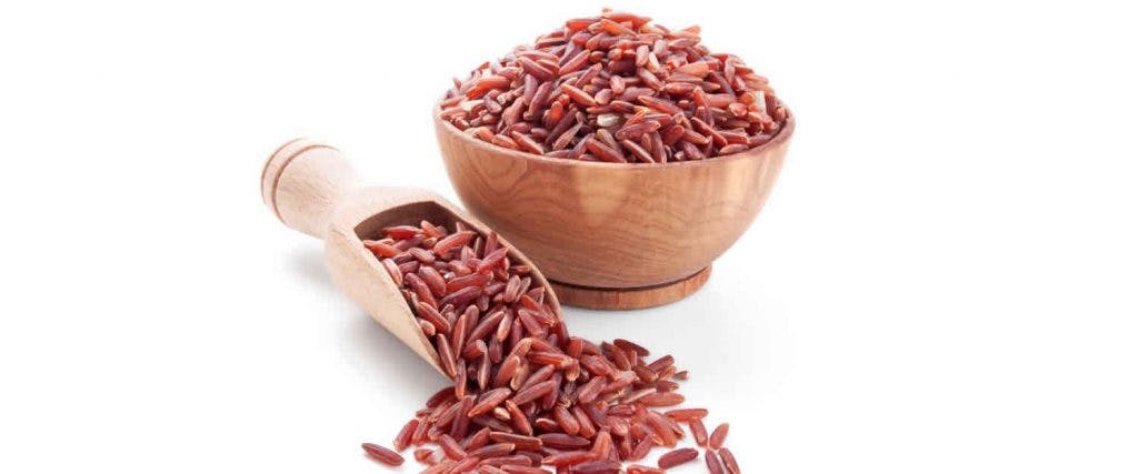 Baje su colesterol con arroz de levadura roja
